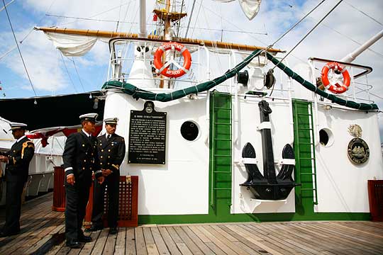 Cuauhtemoc i hamnen i rhus, Danmark