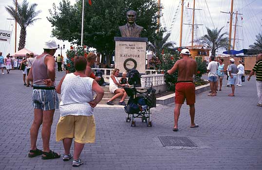 Kemal Ataturk, Side, Turkiet