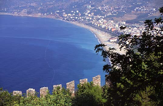 Kleopatrastranden sedd från Kale, Alanya