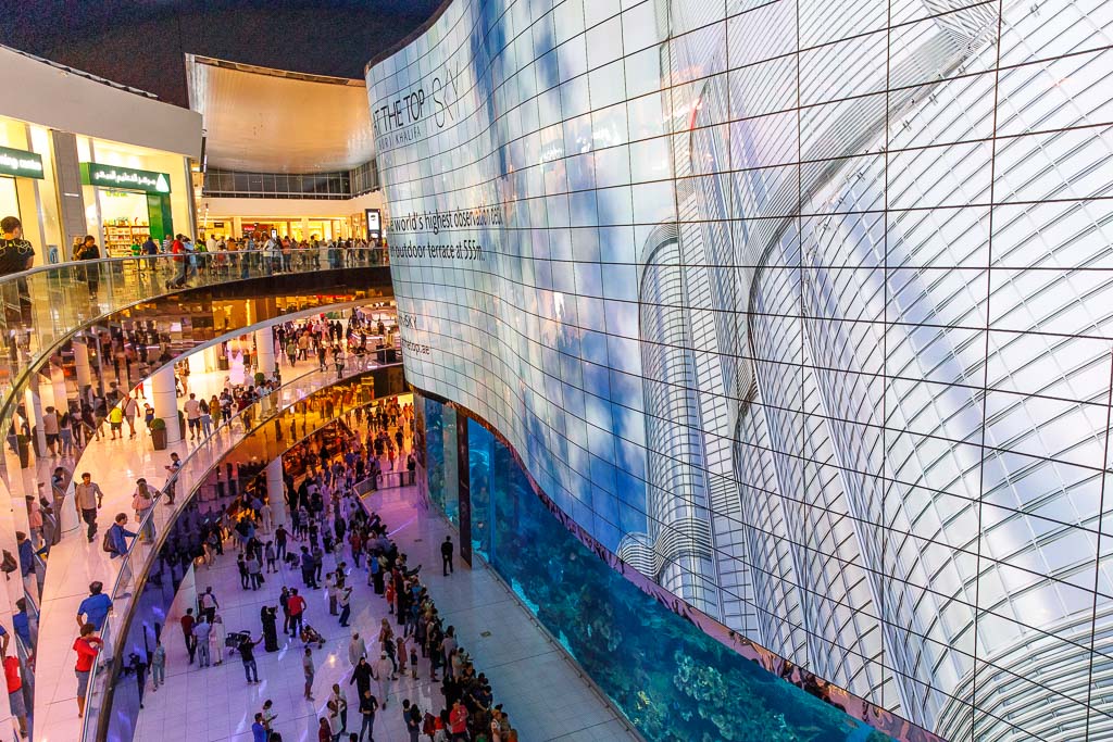Bild inifrån köpcentret Dubai Mall